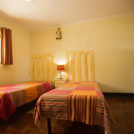 Hostal Hi - De Juventude Alfeizerão