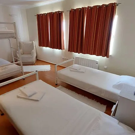 Hostel Hi Sao Martinho Do Porto - De Juventude